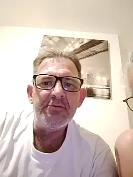 damdam13 online show from April 4, 2026, 1:01 am