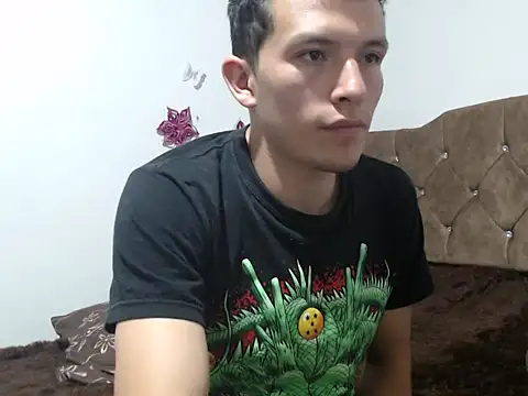 Snapshot of DANY_12_ chatting on April 4, 2026, 3:35 am DANY 12 online show from April 4, 2026, 3:35 am