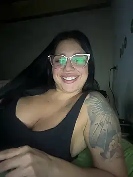 kayladolli online show from April 5, 2026, 8:54 am