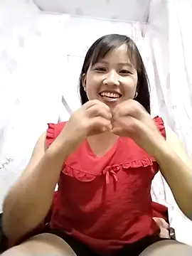 Snapshot of Yo-must chatting on April 19, 2026, 4:46 am Yo-must online show from April 19, 2026, 4:46 am