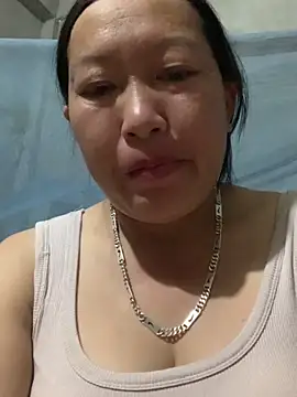 Snapshot of candy-beo chatting on April 21, 2026, 5:47 am candy-beo online show from April 21, 2026, 5:47 am