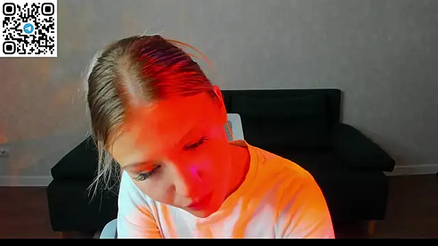Angelina Becker online show from May 22, 2026, 1:14 am