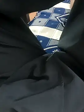 Snapshot of minkzz0 chatting on April 14, 2026, 2:00 pm minkzz0 online show from April 14, 2026, 2:00 pm