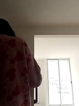 kitsune nyoko online show from April 5, 2026, 3:08 pm