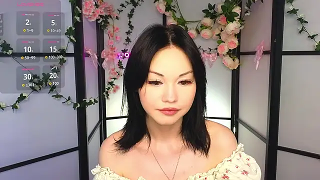 LilySparkls online show from May 26, 2026, 12:36 pm