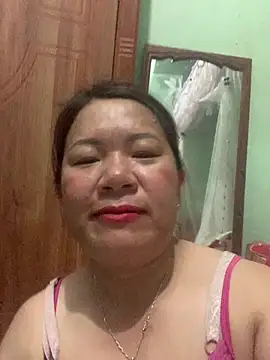   Evelyn   online show from May 17, 2026, 1:44 pm