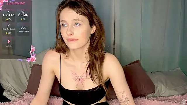 Snapshot of NessBarre chatting on June 24, 2026, 8:17 pm NessBarre online show from June 24, 2026, 8:17 pm