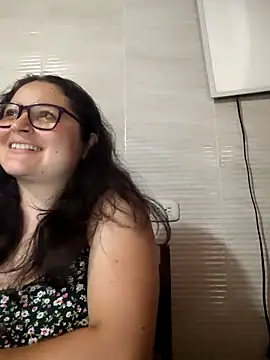 Snapshot of Dark_Cherry20 chatting on April 4, 2026, 9:54 pm Dark Cherry20 online show from April 4, 2026, 9:54 pm