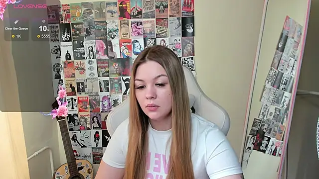 AmeliePeach online show from May 2, 2026, 1:55 am