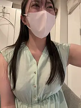 hiyori hiyochan online show from August 4, 2026, 8:52 am