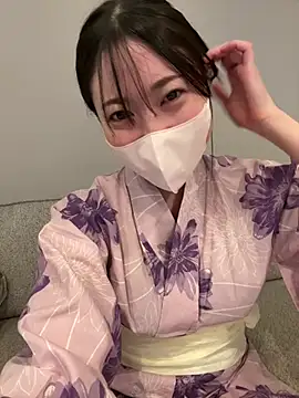 hiyori hiyochan online show from August 1, 2026, 6:33 am