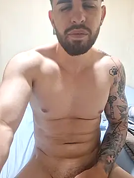 leoxxxgato online show from April 6, 2026, 4:46 am