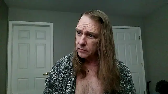 Magnus Luv online show from July 2, 2026, 11:38 am