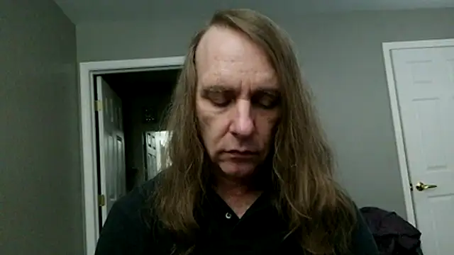 Magnus Luv online show from June 21, 2026, 10:48 pm