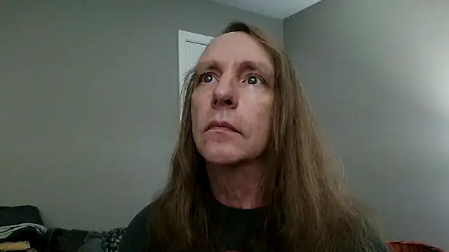 Magnus Luv online show from July 8, 2026, 12:17 pm