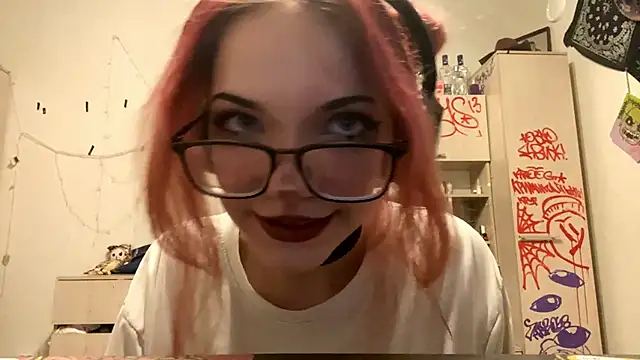 RedHeadCat online show from April 24, 2026, 9:28 pm