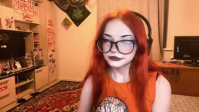 RedHeadCat online show from May 14, 2026, 10:18 pm