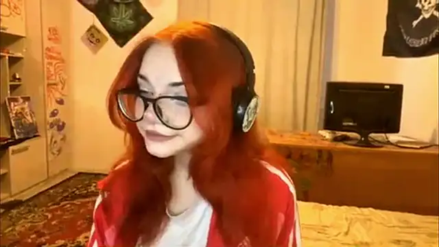 RedHeadCat online show from May 11, 2026, 4:48 pm