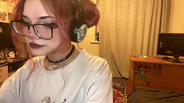 RedHeadCat online show from April 30, 2026, 9:41 pm