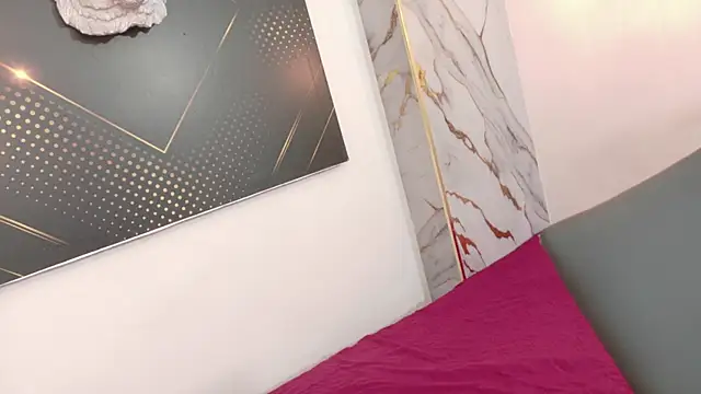 GoldenDesireX  online show from May 23, 2026, 7:02 pm