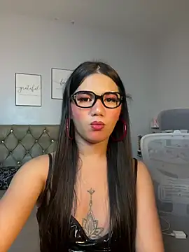 JassmineLove online show from June 25, 2026, 8:19 am
