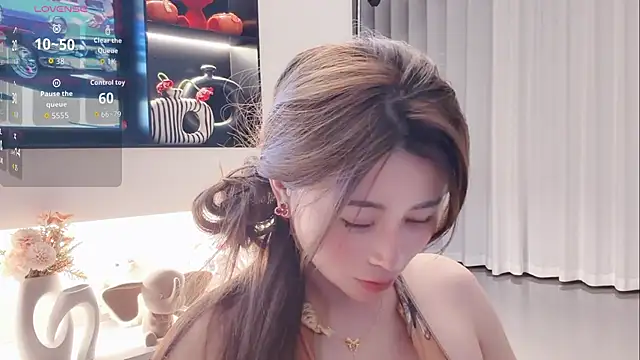 tingting-youu online show from June 20, 2026, 12:54 pm