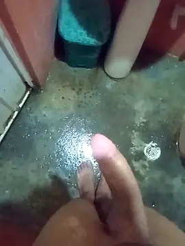 yordanalvares online show from April 18, 2026, 4:26 am