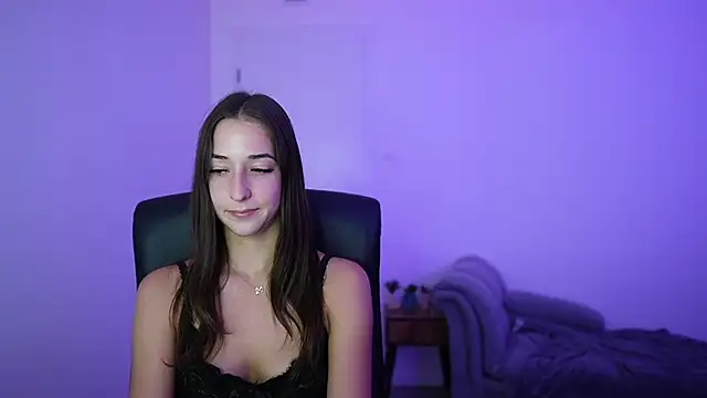 Crystalbrunette18 online show from June 28, 2026, 5:30 pm