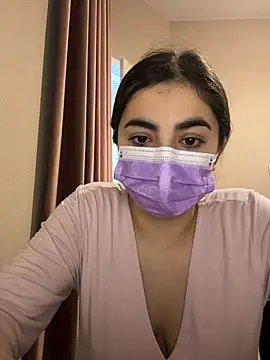 AnnieCartier online show from April 6, 2026, 7:31 am