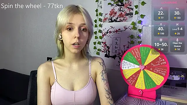LunaBless online show from May 29, 2026, 4:02 pm