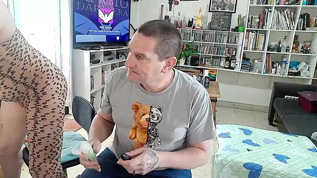 teddythebeer86 online show from May 16, 2026, 2:16 pm
