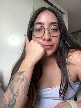 Snapshot of vampiralatina chatting on June 12, 2026, 6:16 pm vampiralatina online show from June 12, 2026, 6:16 pm