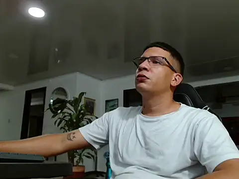 Angelito fiery online show from April 7, 2026, 3:41 am