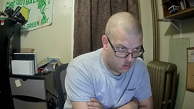 andrewjohn37 online show from April 18, 2026, 11:34 am