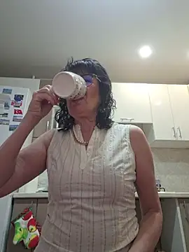 Snapshot of LaliaMia chatting on March 14, 2026, 1:55 am LaliaMia online show from March 14, 2026, 1:55 am