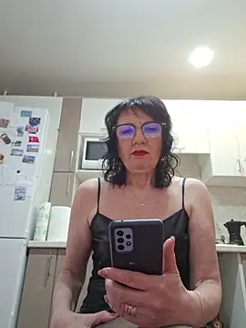 Snapshot of LaliaMia chatting on April 7, 2026, 2:02 am LaliaMia online show from April 7, 2026, 2:02 am