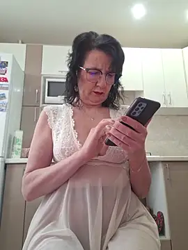 Snapshot of LaliaMia chatting on March 28, 2026, 2:56 am LaliaMia online show from March 28, 2026, 2:56 am