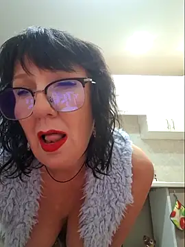 Snapshot of LaliaMia chatting on November 12, 2025, 3:43 am LaliaMia online show from November 12, 2025, 3:43 am