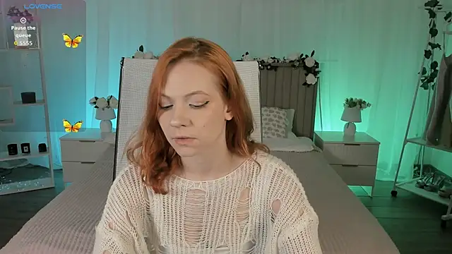 Snapshot of LisaAris chatting on June 15, 2026, 9:14 pm LisaAris online show from June 15, 2026, 9:14 pm