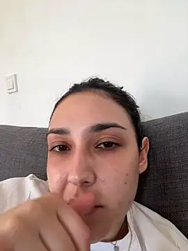 Snapshot of tastycravings chatting on April 7, 2026, 2:41 pm tastycravings online show from April 7, 2026, 2:41 pm