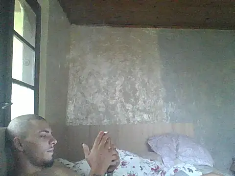 robertmrn112 online show from June 8, 2026, 3:34 pm