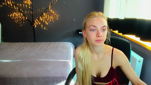 SonnySofia online show from April 28, 2026, 5:34 am