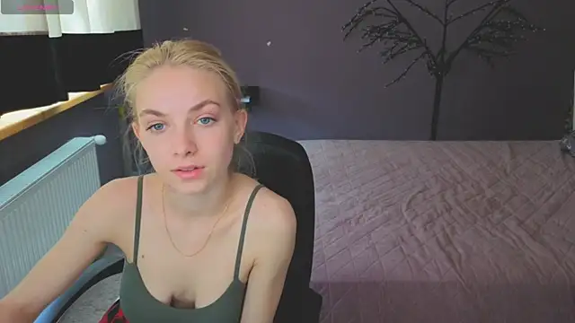 SonnySofia online show from April 30, 2026, 7:15 am