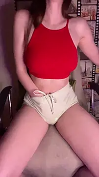 Miroslavva  online show from May 12, 2026, 9:32 pm