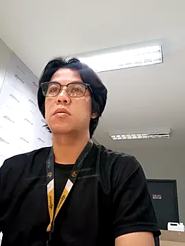 akiramoore online show from May 26, 2026, 1:26 am