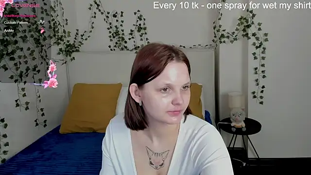 Snapshot of Charlotte_Stee chatting on April 20, 2026, 2:25 am Charlotte Stee online show from April 20, 2026, 2:25 am