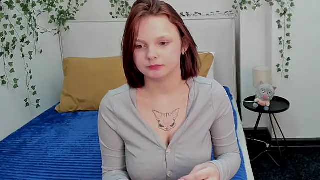 Snapshot of Charlotte_Stee chatting on April 16, 2026, 1:50 am Charlotte Stee online show from April 16, 2026, 1:50 am