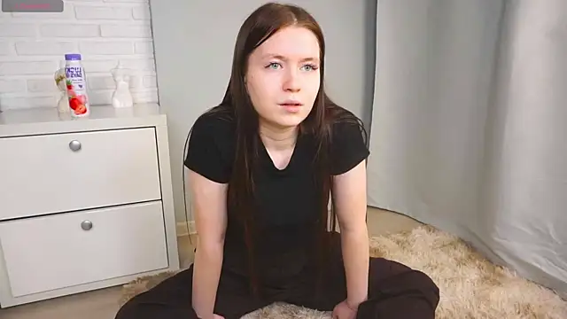 AngelaPratt online show from April 15, 2026, 3:16 pm