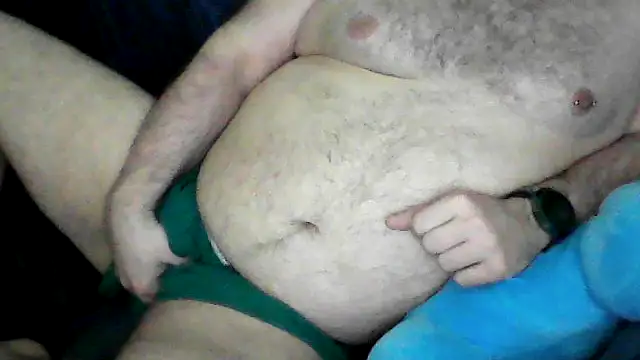 BriTheTopBear online show from April 24, 2026, 2:46 am