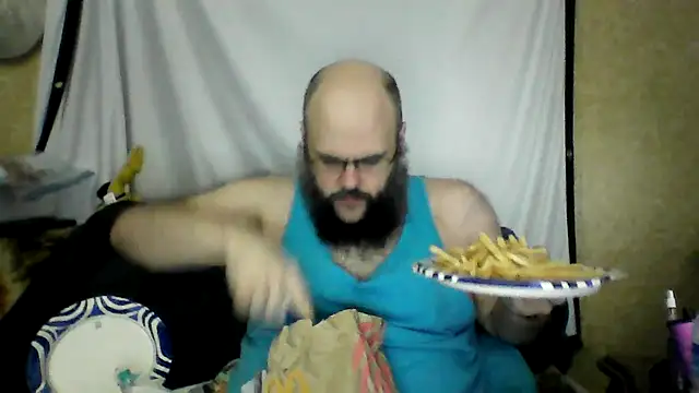 BriTheTopBear online show from May 3, 2026, 7:46 am